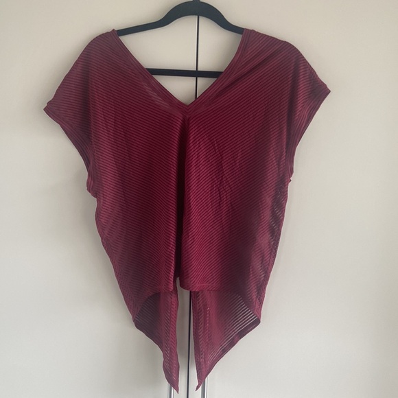 Lululemon Ahead By Miles Short Sleeve - Picture 6 of 13